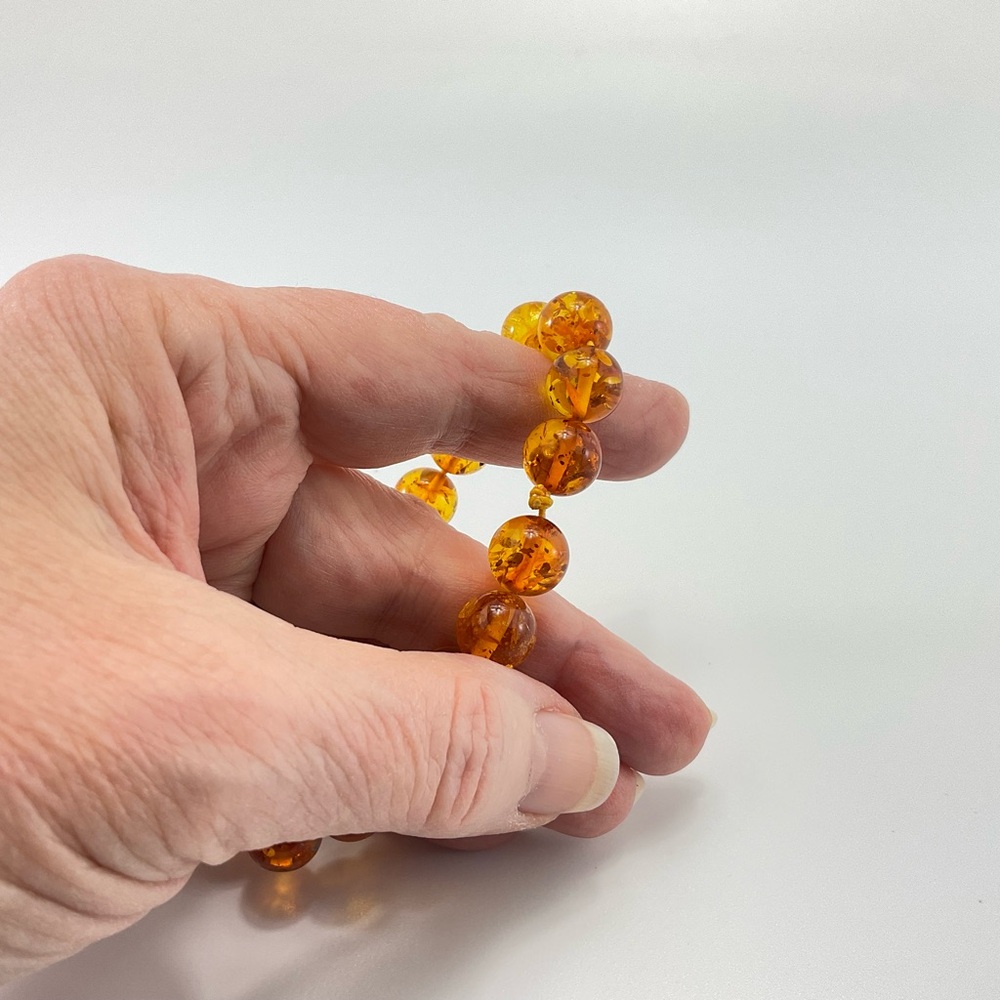 Vtg Confetti Lucite Stretch Bracelet, Faux Amber, Size 7+, MCM, Mod - Picture 5 of 8